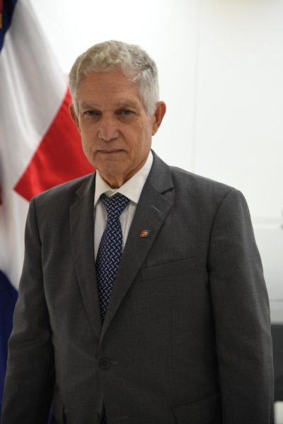 689d37c43df49.r_d.332-495