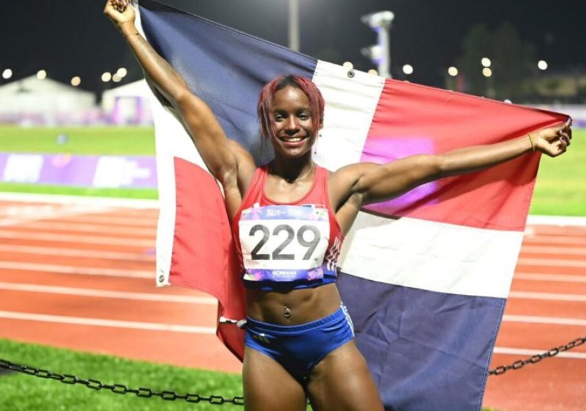 Liranyi-Alonso-sorprende-en-su-debut-mundial-y-avanza-a-semifinales-770x540